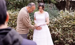 Chồng yêu quá yếu, người vợ dù yêu nhưng vẫn thường đụ với bố gã chồng đến có thai