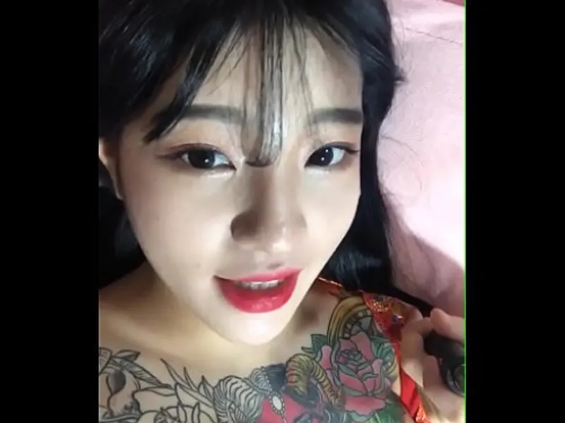 Gaacutei hagraven xinh xam show