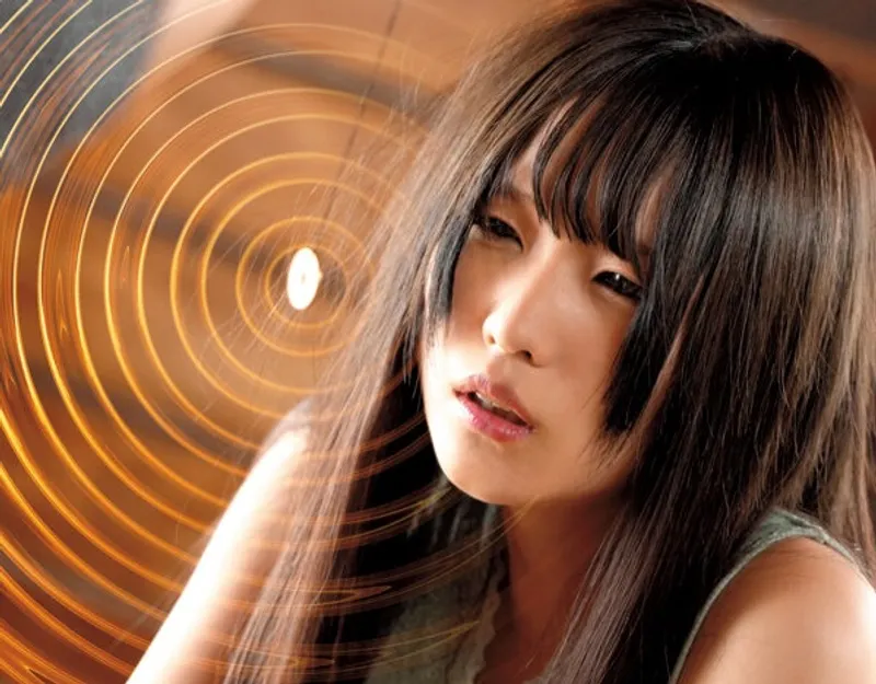 Cháu gái về quê chơi bị chú thôi miên nện mỗi ngày mà cứ tưởng là cơn ác mộng